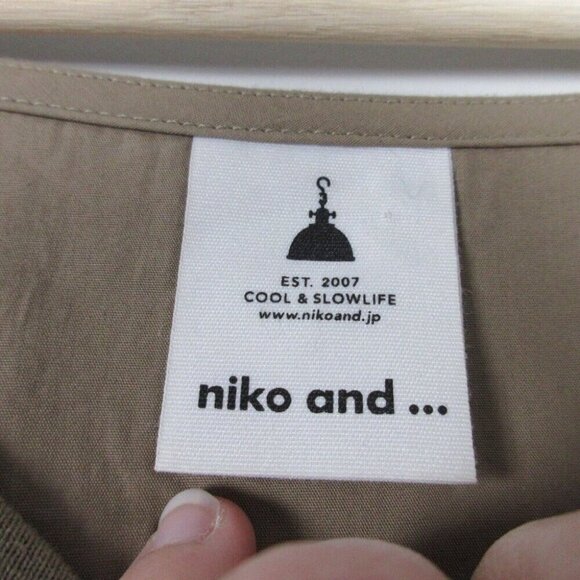 NIko And... Women's Tunic Top Long Sleve Pullover Casual Side Slits 3 Taupe 318 - Picture 4 of 9